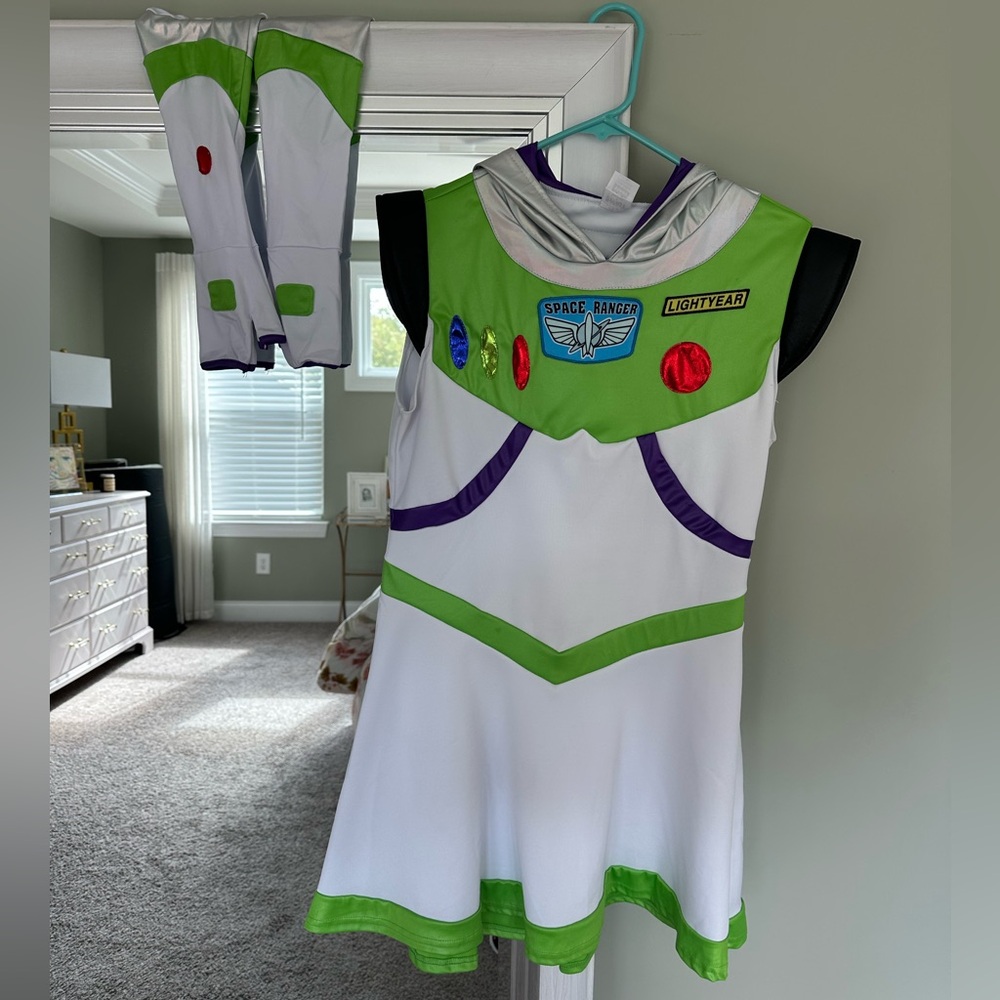 Space Ranger Costume - White and Green - Buzz Lightyear